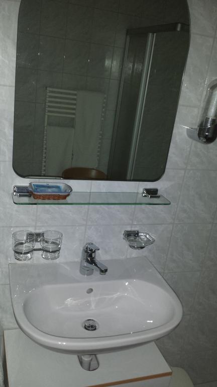 Gastwirtschaft Hornbach-Pinte Hotel Wasen Kamer foto
